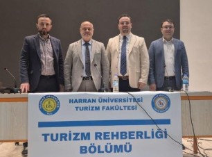 Bir Yol Bin Hikâye: Rehberlikte Tecrübeler ve İlhamlar